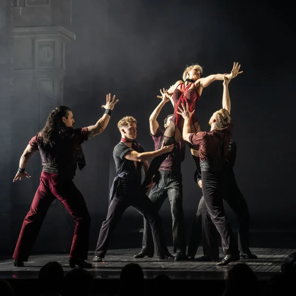 Busreise Moulin Rouge! Das Musical in Köln - Vini Gomes & Annakathrin Naderer © John Persson