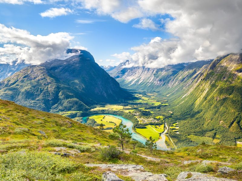 Sommerliche Fjorderlebnisse mit MS Deutschland: Åndalsnes