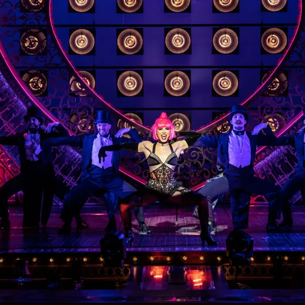 Busreise Moulin Rouge! Das Musical in Köln - Oxa © Johan Persson