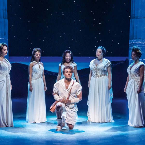 Busreise Musical in Hamburg - Disneys HERCULES - Herkules & die Musen © Johan Persson Disney Stage Entertainment