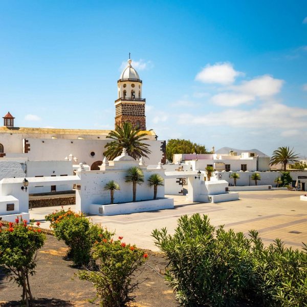 Sonnige Aussichten mit Kurs auf die Kanaren mit MS Amadea: Lanzarote