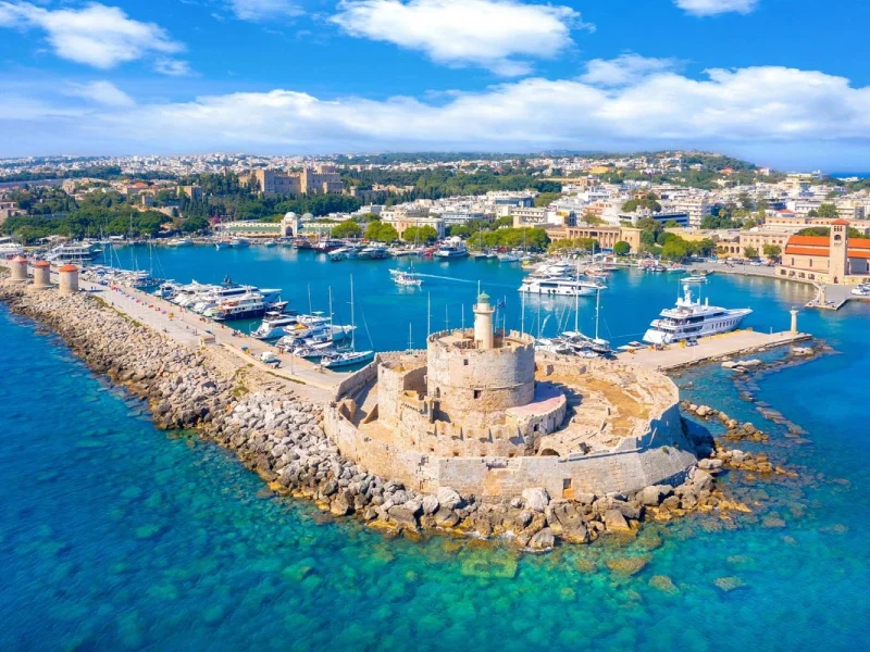 Flugreise nach Rhodos - der Perle der Ägäis