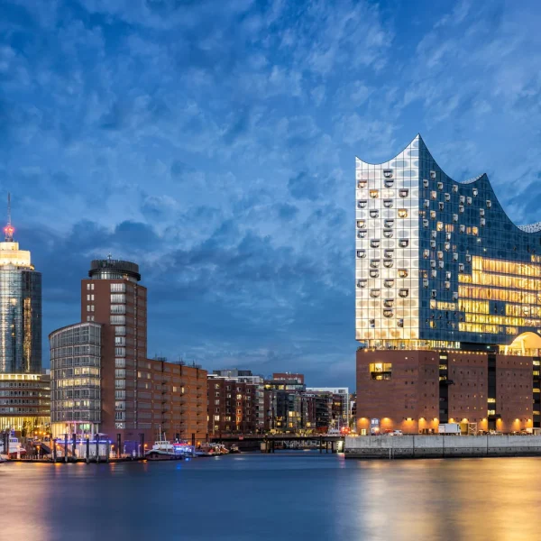 Busreise Elbphilharmonie Hamburg - Internationale Orchester zu Gast: Hamburger Elbphilharmonie