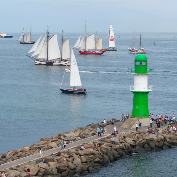 Busreise Hanse Sail in Rostock - Warnemünde: Mitsegeln zur Hanse Sail © TZRW Taslair