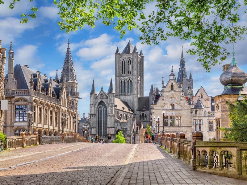 Mit Rad & Schiff von Brüssel nach Brügge: Gent