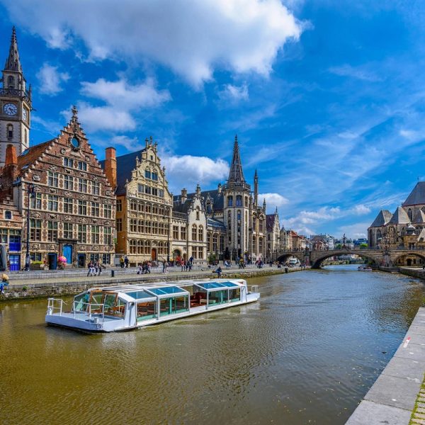 Mit Rad & Schiff von Brüssel nach Brügge: Gent