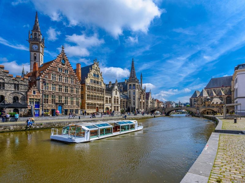Mit Rad & Schiff von Brüssel nach Brügge: Gent